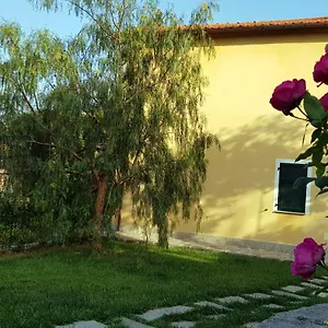 casa-laura-imperia.hotelitalianriviera.com/